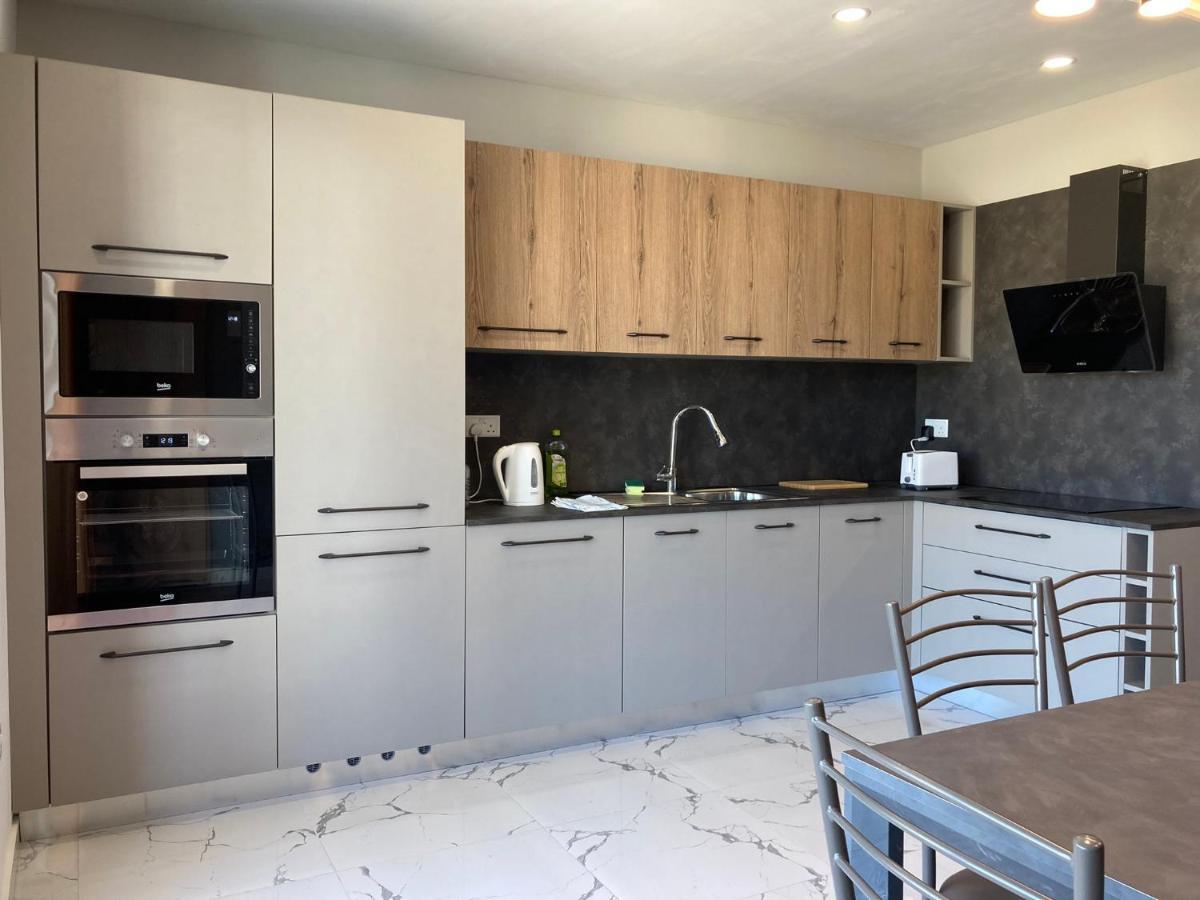Sliema 2 Bedroom Apartment ภายนอก รูปภาพ